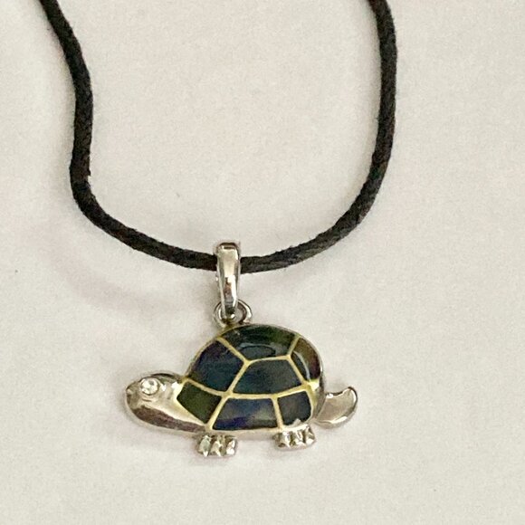 Vintage Mood Sea Turtle Pendant Necklace Liquid Crystal Thermochromic 80s 18" - Picture 5 of 8